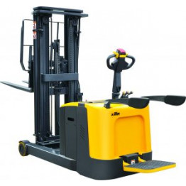 Rider Counterbalanced Battery Powered Reach Stacker - CQD12R